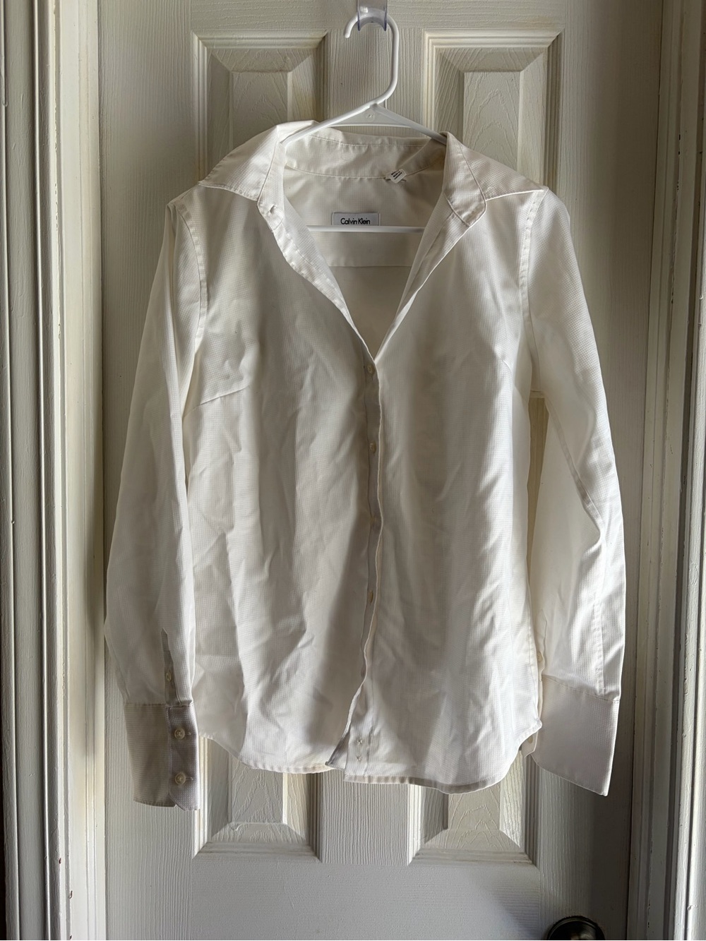 Calvin Klein Women’s White Button-Up Shirt